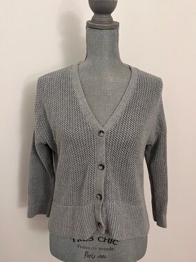 Old Navy Gray V-Neck Knit Button-Front Cardigan- Women’s size small